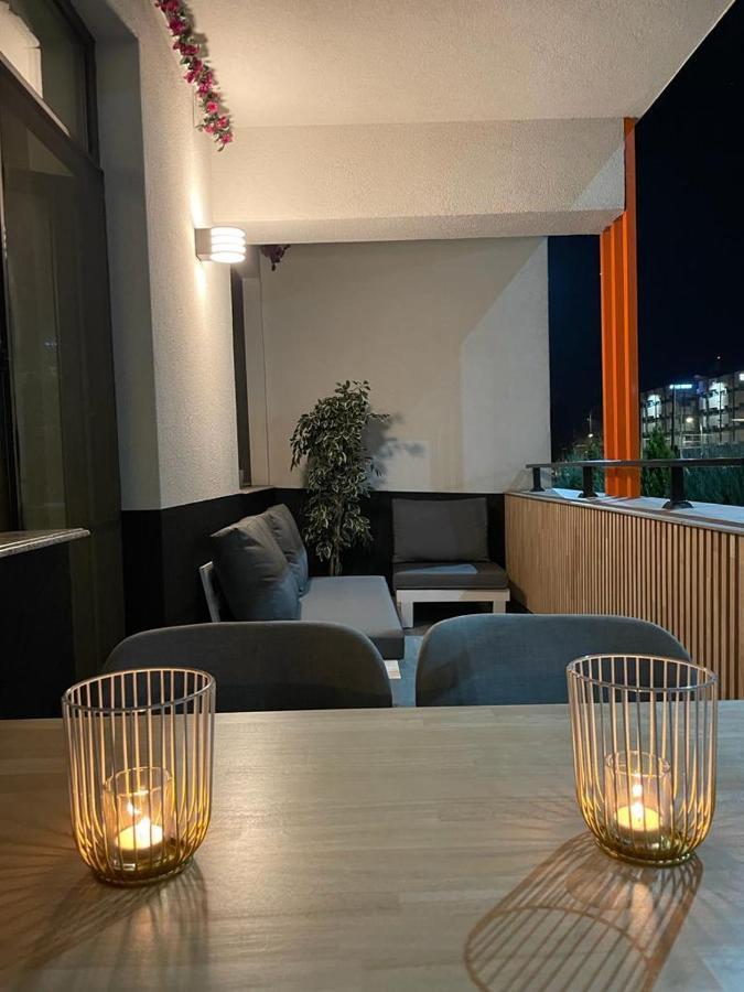 Apartment Chic By Landev Brasov Exterior photo
