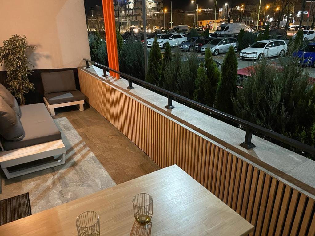 Apartment Chic By Landev Brasov Exterior photo