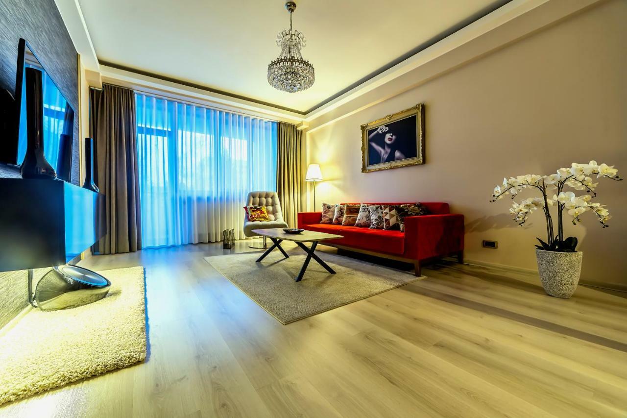 Apartment Chic By Landev Brasov Exterior photo